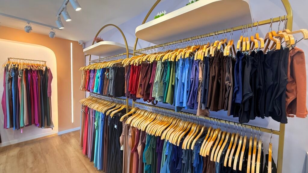 Arara de roupas fitness